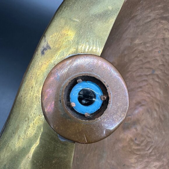 Mid Century Hammered Brass Copper Fish Dish Abalone Shell Inlay Mexico Footed - Picture 4 of 11